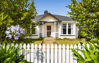 120 Manawapou Road, Hawera