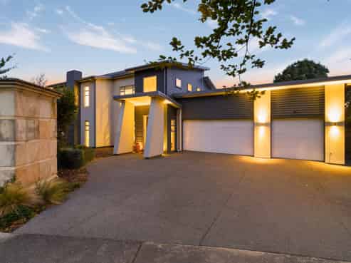 62 Glen Oaks Drive, Northwood