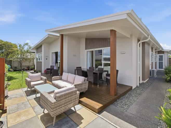 24 Coast Boulevard, Papamoa