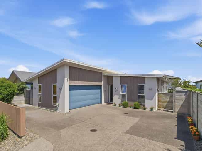 24 Coast Boulevard, Papamoa