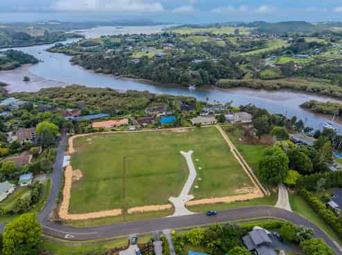 1 - 6/1A James Kemp Place, Kerikeri