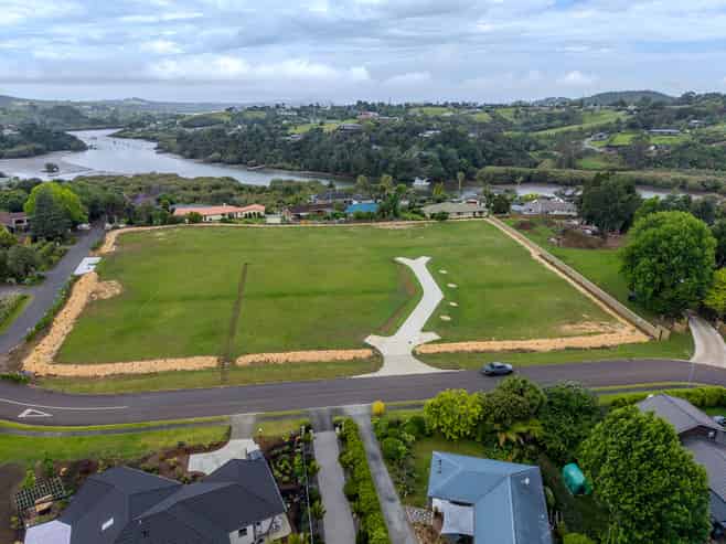 1 - 6/1A James Kemp Place, Kerikeri