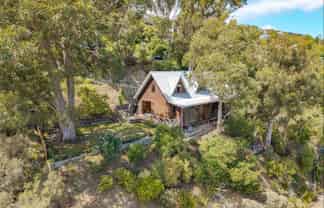 7 Cannon Hill Crescent, Mount Pleasant