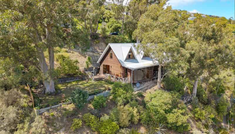 7 Cannon Hill Crescent, Mount Pleasant