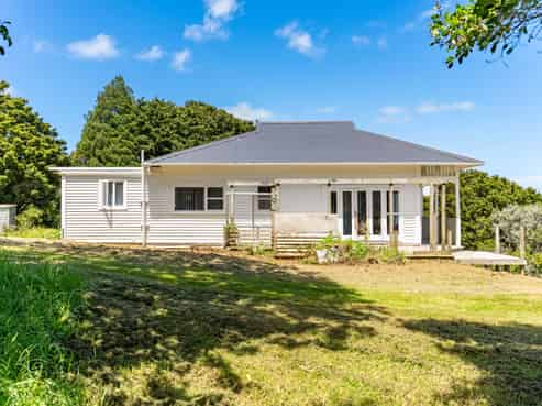 1679 State Highway 12, Paparoa