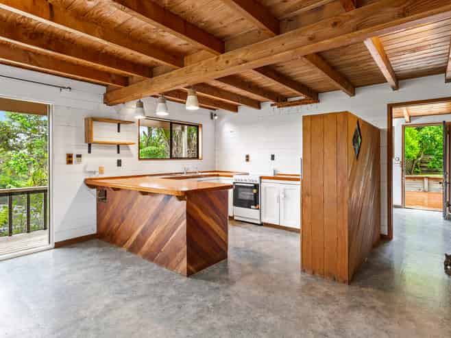 28 Rimu Road, Oratia