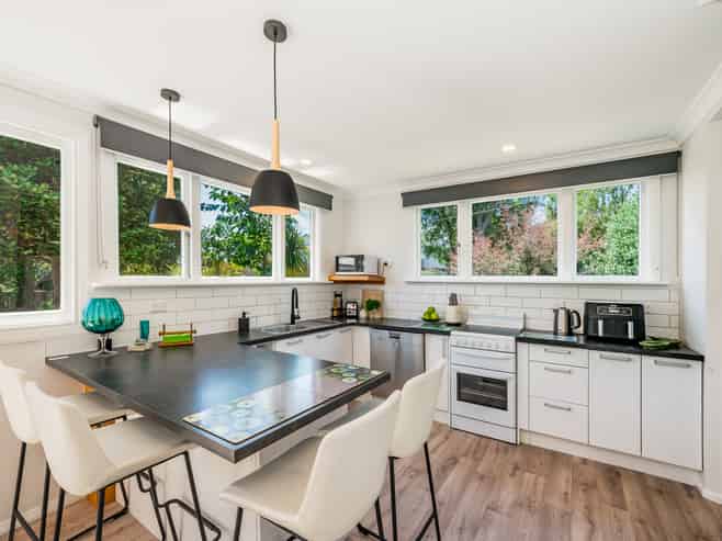 3 Moa Road, Raumati Beach