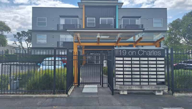 107/19 Charles St, Papatoetoe