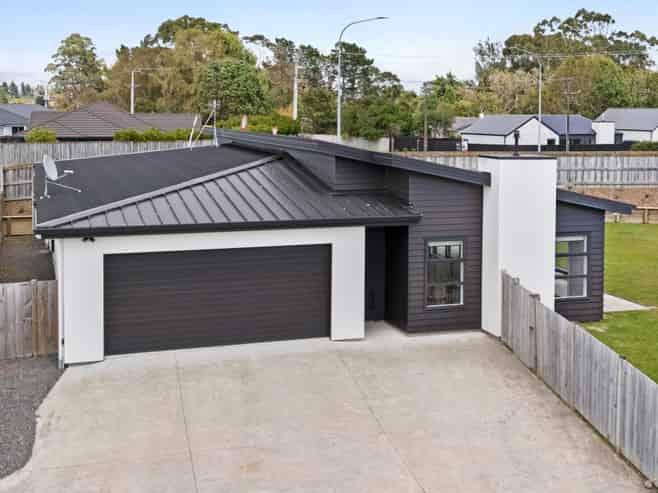 11 Coutts Way, Fitzherbert