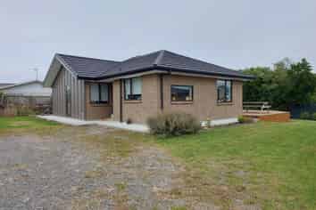 12E Pukepapa Road , Marton