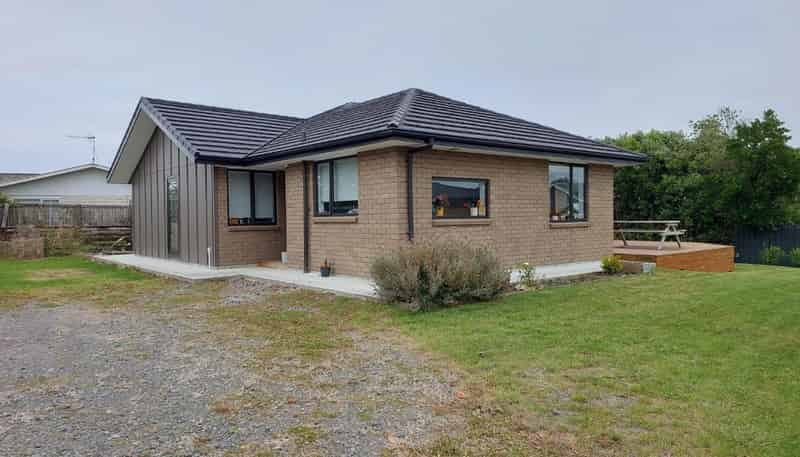 12E Pukepapa Road , Marton