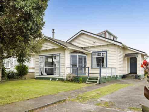 14 Vogel Street, Hawera