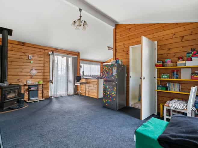 80 and 80A Eugenia Rise, Totara Heights