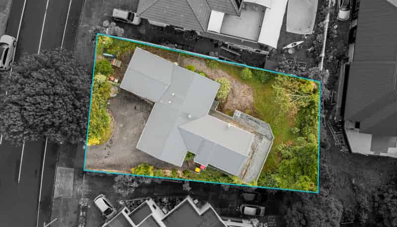 80 and 80A Eugenia Rise, Totara Heights