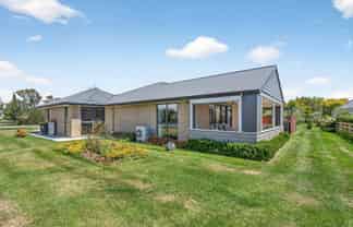 3 Redwood Lane, Martinborough