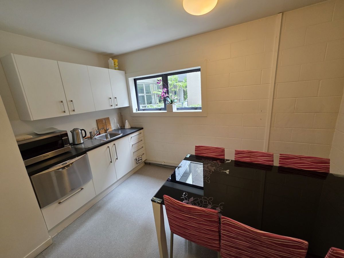 Newmarket Office Tenancy with Established Fitout - Fler