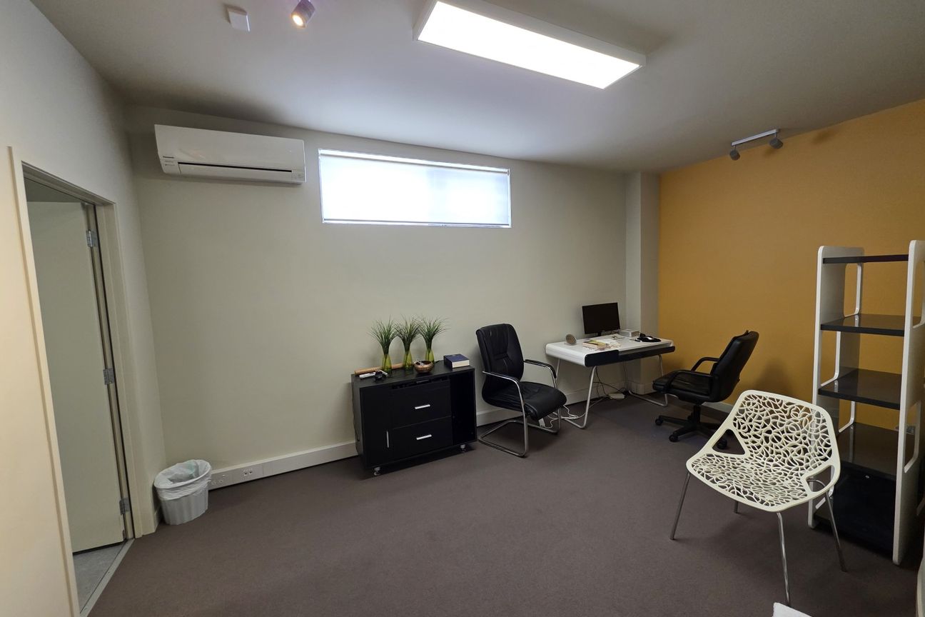 Newmarket Office Tenancy with Established Fitout - Bilde 5
