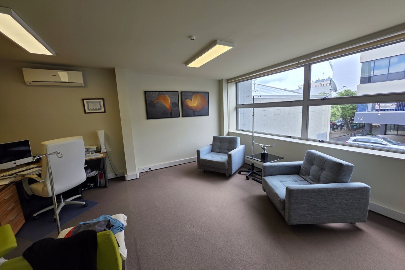 Newmarket Office Tenancy with Established Fitout - Bilde 4