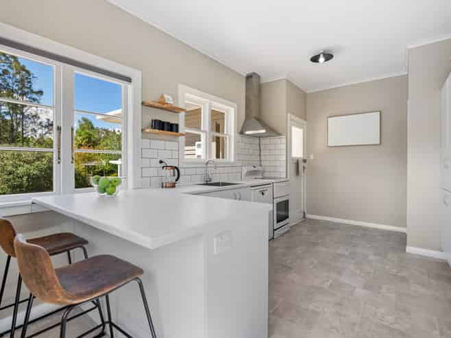 116 Loop Road, Otaika