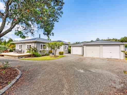 116 Loop Road, Otaika