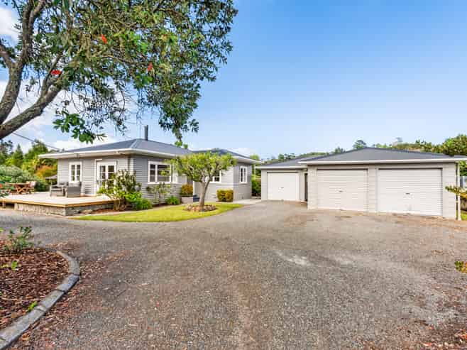 116 Loop Road, Otaika