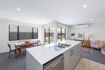 6 Cupola Crescent, Richmond