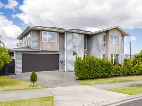 2 Boocock Crescent, Orewa