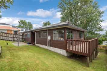 2/18 Altair Place, Windsor Park