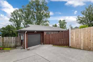 2/18 Altair Place, Windsor Park