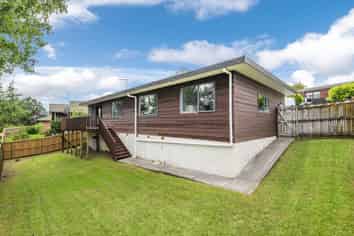 2/18 Altair Place, Windsor Park