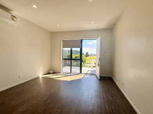 33 Canna Street, Flat Bush