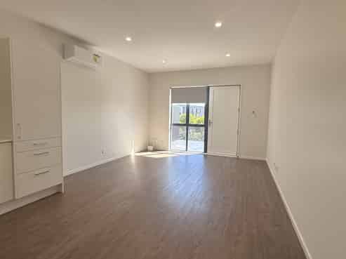 33 Canna Street, Flat Bush