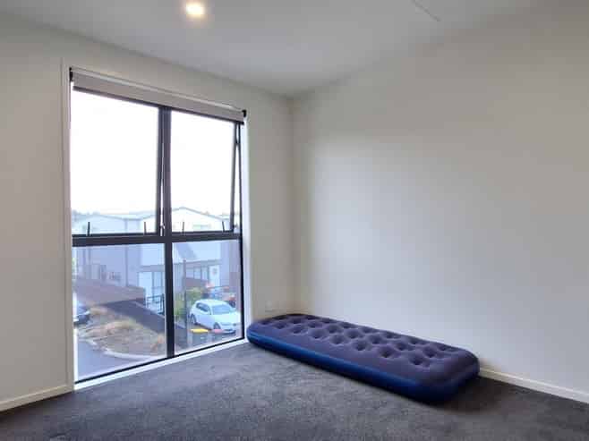 33 Canna Street, Totara Park