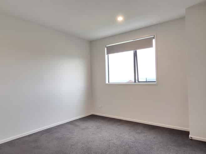 33 Canna Street, Totara Park