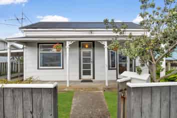 7 Lowther Street, Whanganui Central