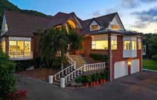 105 Winara Avenue, WAIKANAE