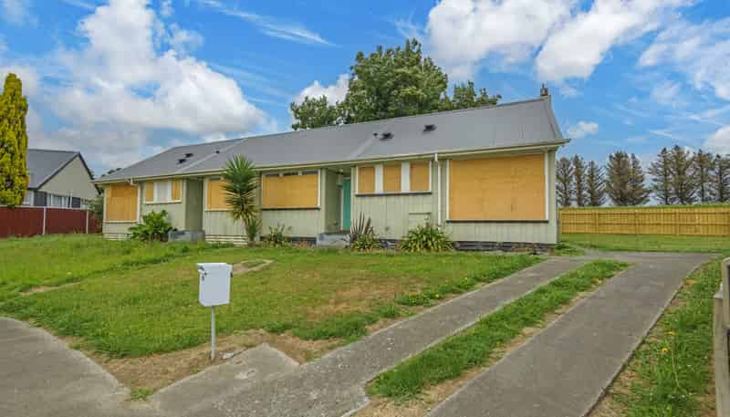 23 and 25 Stephens Crescent, Highbury