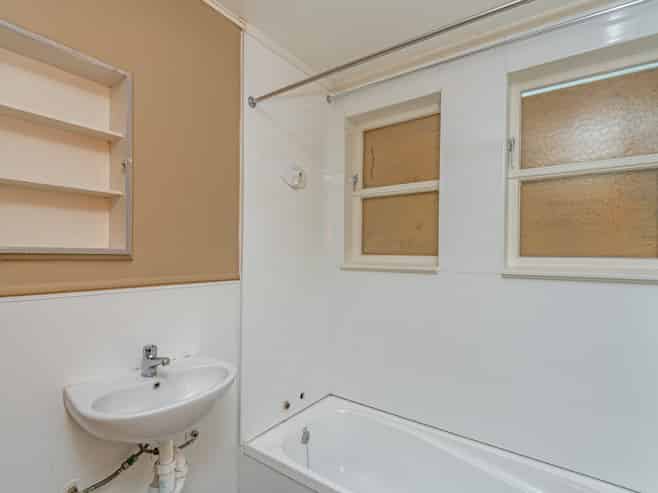 23 and 25 Stephens Crescent, Highbury