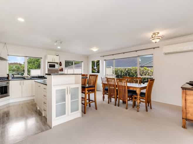 31 Les Fisher Place, Pukekohe