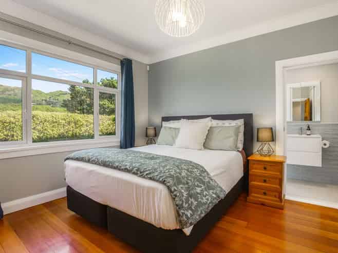 32 Handyside Street, Tawa