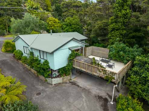 126 Laingholm Drive, Laingholm
