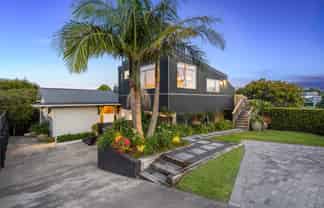 32 Colmar Road, Mellons Bay
