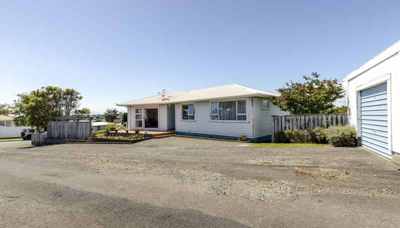 26 Clearmont Crescent, Blagdon