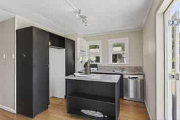 10 Chard Street, Westown