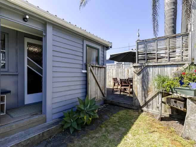 59 Fifth Avenue, Urenui