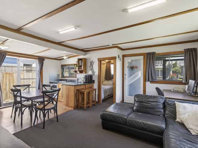 59 Fifth Avenue, Urenui