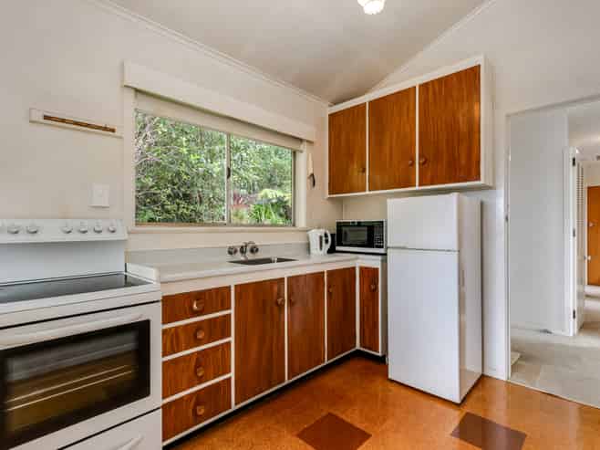 98 Otitori Bay Road, Titirangi