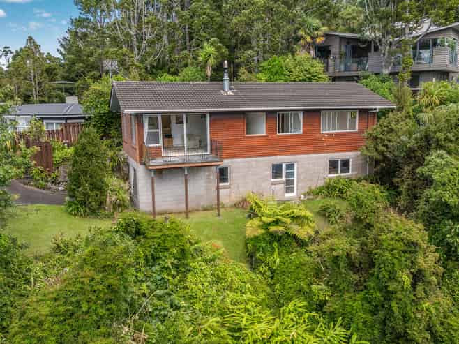 98 Otitori Bay Road, Titirangi