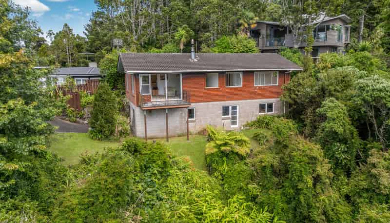 98 Otitori Bay Road, Titirangi