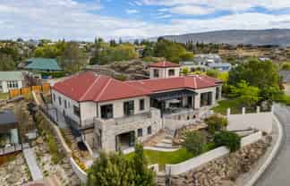 4 Hawkdun Place, Bridge Hill